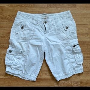 Aeropostale Cargo shorts Women Juniors 7 EUC